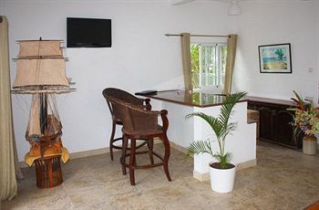 Bord Mer Villa Mahe Island ภายนอก รูปภาพ
