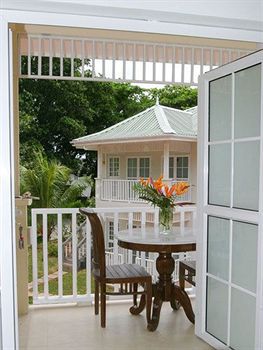Bord Mer Villa Mahe Island ภายนอก รูปภาพ